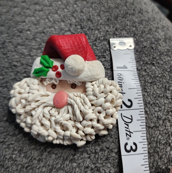 Festive Clay Santa Claus Brooch - Picture 4 of 7